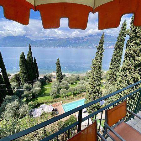 Wonderful Lake View Apartments With Pool With Breakfast Gardasee Torri Del Benaco Buitenkant foto