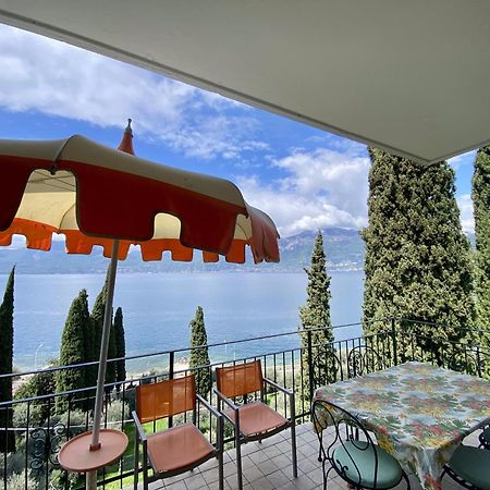 Wonderful Lake View Apartments With Pool With Breakfast Gardasee Torri Del Benaco Buitenkant foto